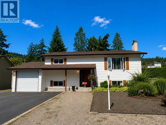 3430 Liard Court, West Kelowna, British Columbia V4T1B6