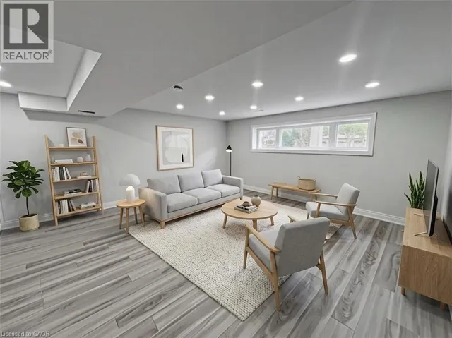 15 WESTCHESTER Place Unit# Lower, Kitchener, Ontario N2B3M6