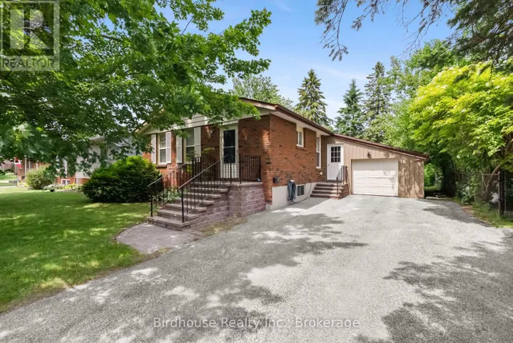 10 OAK STREET, Kawartha Lakes (Lindsay), Ontario K9V5K4