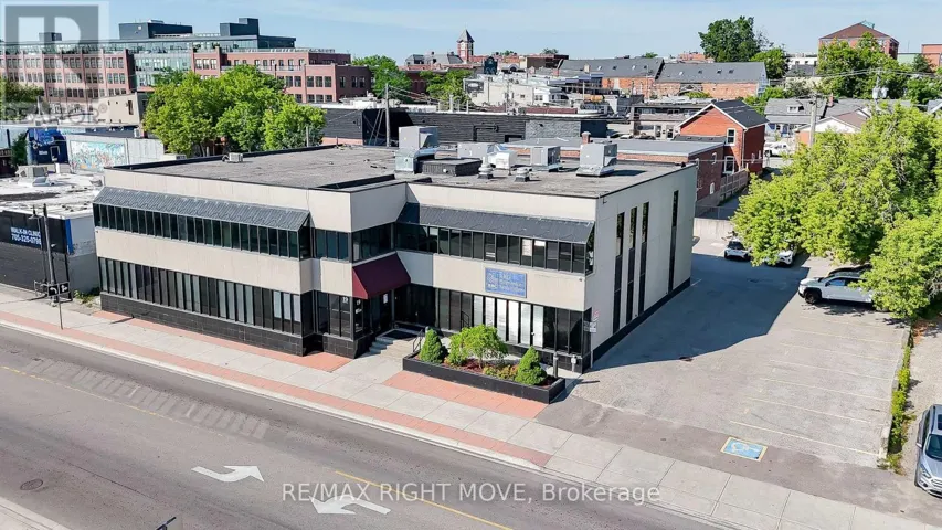 1 - 19 FRONT STREET, Orillia, Ontario L3V4R6