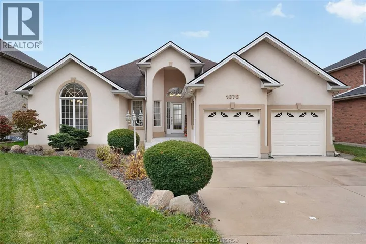 1075 STONEYBROOK, Windsor, Ontario N9G2Y3