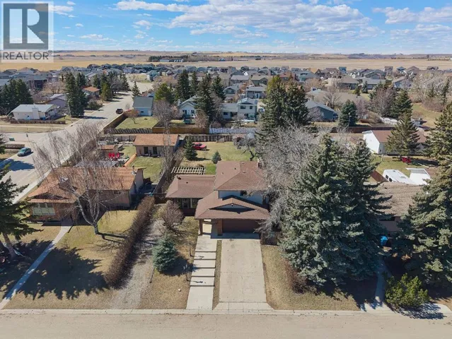 677 Wallace Drive, Carstairs, Alberta T0M0N0