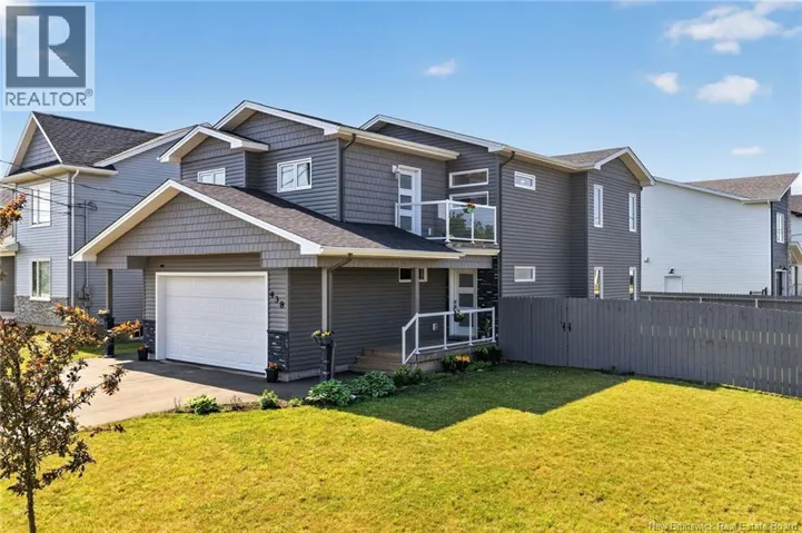 438 Maplehurst Drive, Moncton, New Brunswick E1G6C9