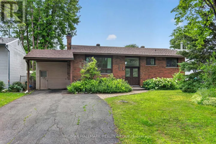 738 STILES CRESCENT, Ottawa, Ontario K1J6Z1
