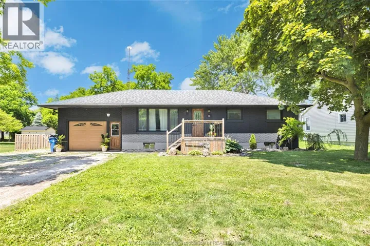 73 LAMARSH, Wheatley, Ontario N0P2P0