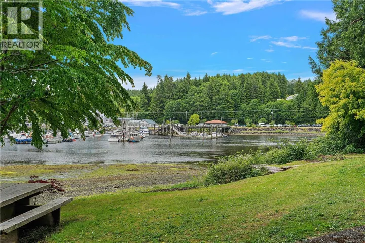 8575 Glenview Rd, Port Hardy, British Columbia V0N2P0