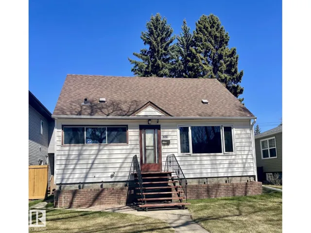 7934 81 AV NW, Edmonton, Alberta T6C0V7