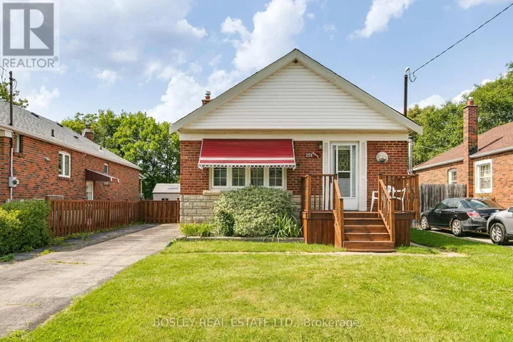 251 ELLINGTON DRIVE, Toronto (Wexford-Maryvale), Ontario M1R3Y2