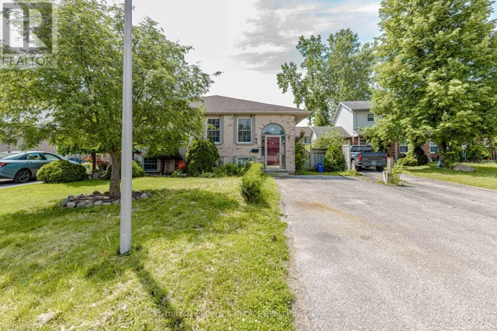 29 JULIA COURT, London East (East I), Ontario N5V4X1