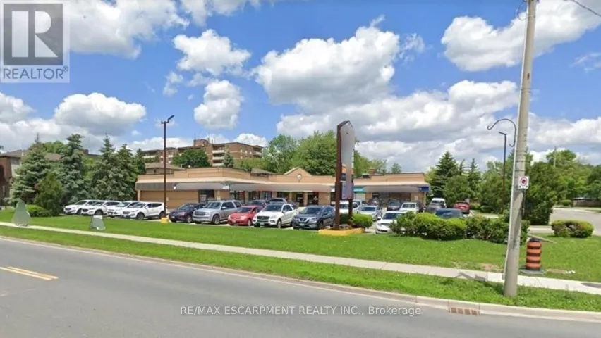 5 - 80 HAMILTON STREET N, Hamilton (Waterdown), Ontario L0R2H6