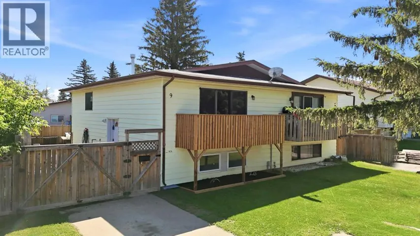 9 Griffiths Avenue, Red Deer, Alberta T4P2K6