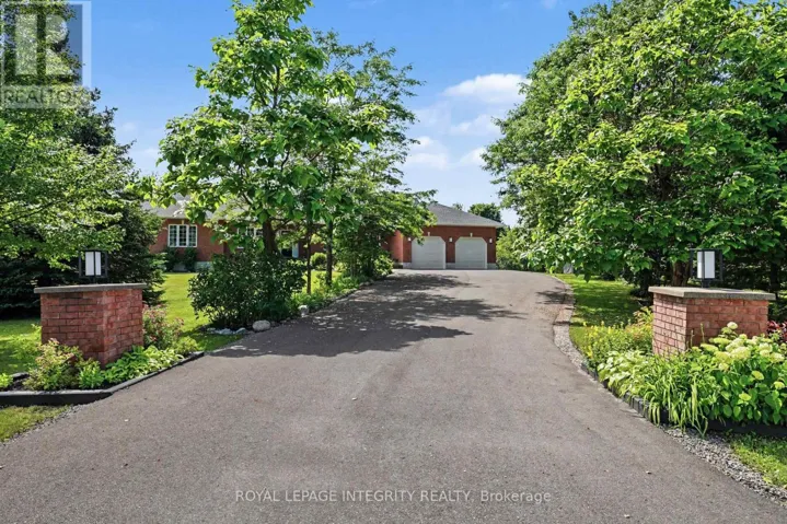 2602 MANOTICK STATION ROAD, Ottawa, Ontario K0A2W0