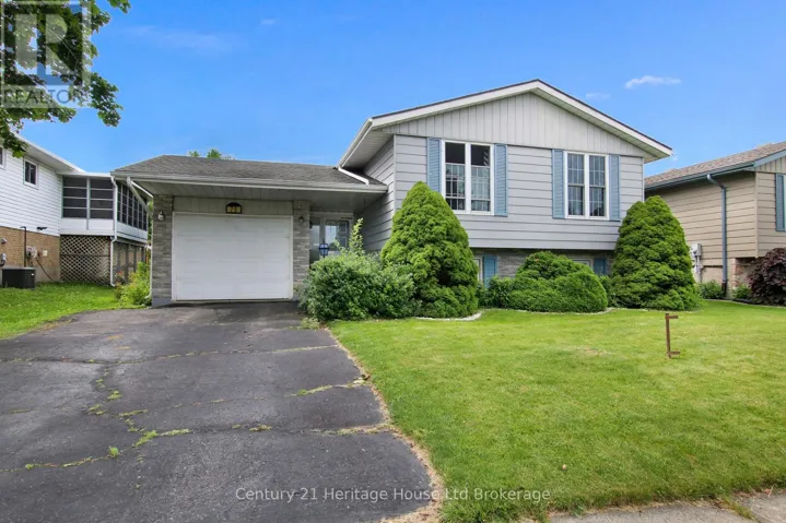 75 CHIPPEWA AVENUE, Woodstock (Woodstock - North), Ontario N4T1A1