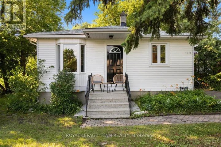 331 BEECHGROVE AVENUE, Ottawa, Ontario K1Z6R4