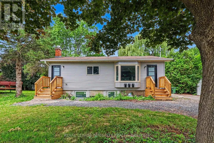 4 - 1936 BELCOURT BOULEVARD, Ottawa, Ontario K1C1M5