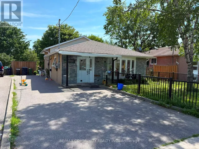 56 STONEHENGE CRESCENT, Toronto (Woburn), Ontario M1G2P6