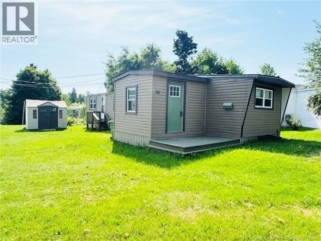 35 Kelly's Drive, Fredericton, New Brunswick E3B7R1