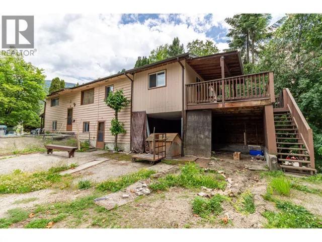 523 Second Street, Nelson, British Columbia V1L5P2