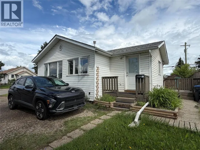 832 106 Avenue, Dawson Creek, British Columbia V1G2N4