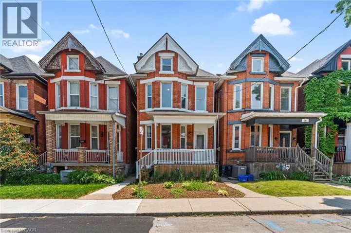 40 ASHLEY Street, Hamilton, Ontario L8L5S6