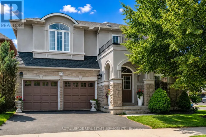 372 CREEK PATH AVENUE, Oakville (BR Bronte), Ontario L6L6X3