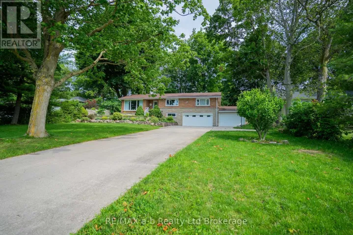 88 NORTH STREET W, Tillsonburg, Ontario N4G1C3