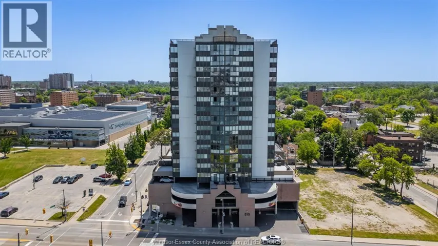 515 RIVERSIDE DRIVE West Unit# 1303, Windsor, Ontario N9A7C3