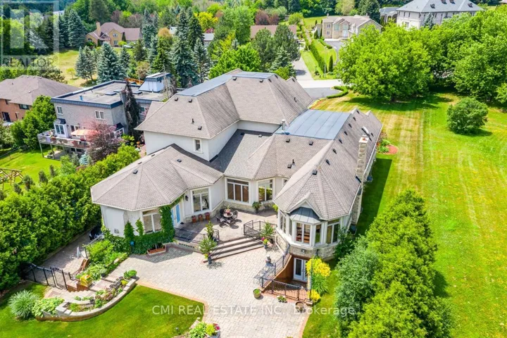 776 WOODLAND ACRES CRESCENT, Vaughan, Ontario L6A1G2