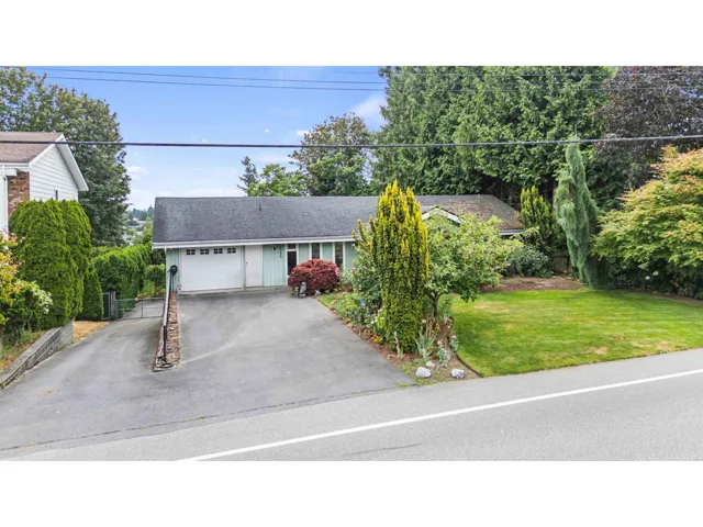2544 SUNNYSIDE CRESCENT, Abbotsford, British Columbia V2T1Y2