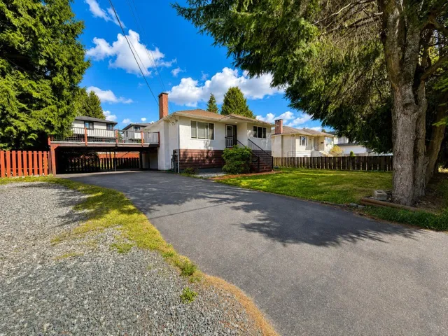 8134 112 A STREET, Delta, British Columbia V4C4Z1