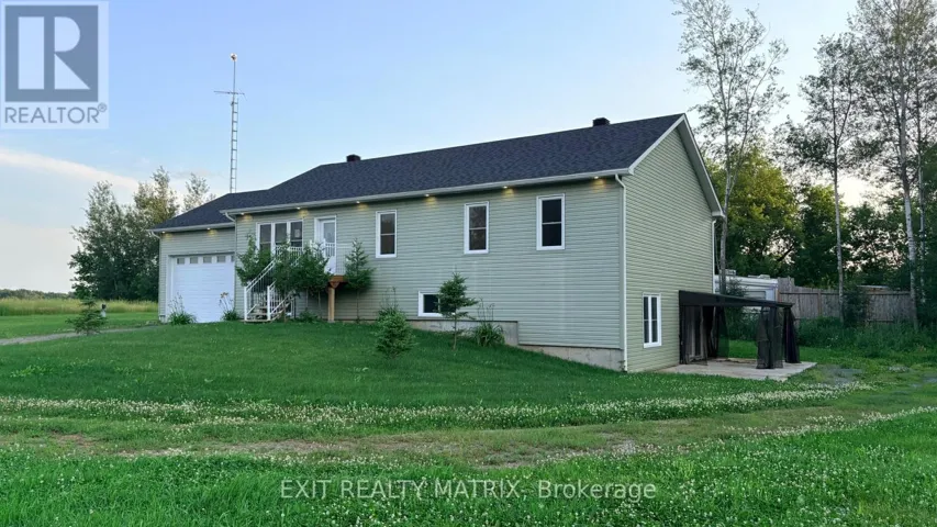 21992 BEAUCHAMP DRIVE, South Glengarry, Ontario K0C1Z0