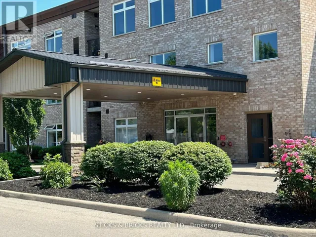 111 - 4644 PETTIT AVENUE, Niagara Falls (Morrison), Ontario L2E0B4