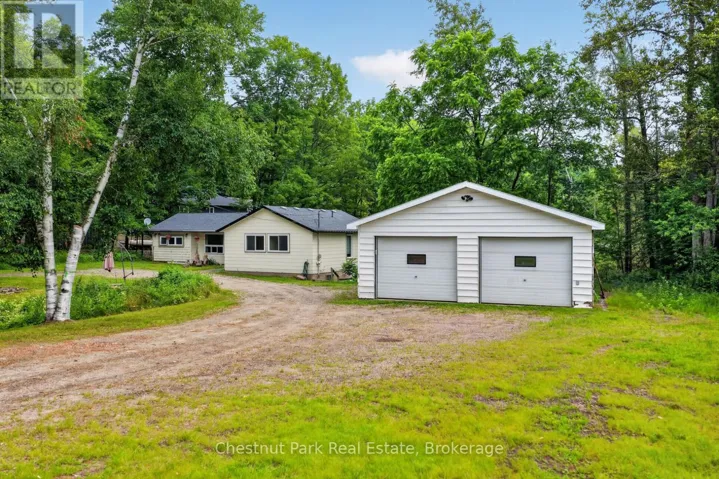 52 JOSEPH STREET, Muskoka Lakes (Medora), Ontario P0B1J0