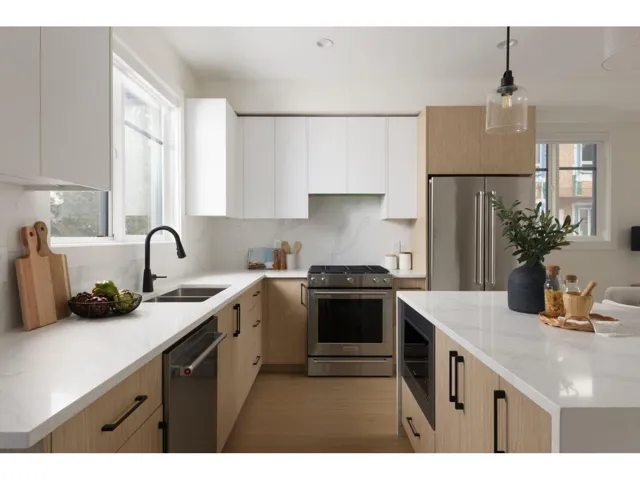 13 1641 KING CRESCENT, Abbotsford, British Columbia V2S7M7