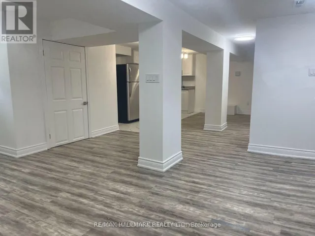 LOWER - 29 SAVONA DRIVE, Toronto (Alderwood), Ontario M8W4T9