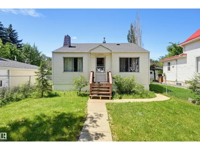 11414 88 ST NW NW, Edmonton, Alberta T5B3R1