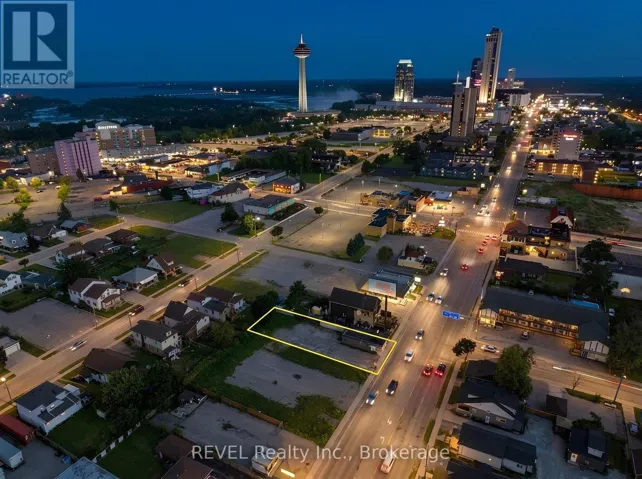 5784 STANLEY AVENUE, Niagara Falls (Clifton Hill), Ontario L2G3X7