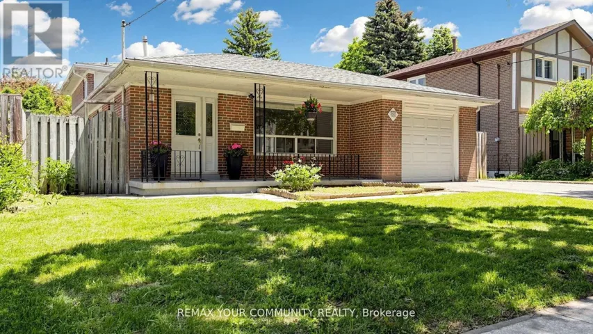 23 LESGAY CRESCENT, Toronto (Don Valley Village), Ontario M2J2H9