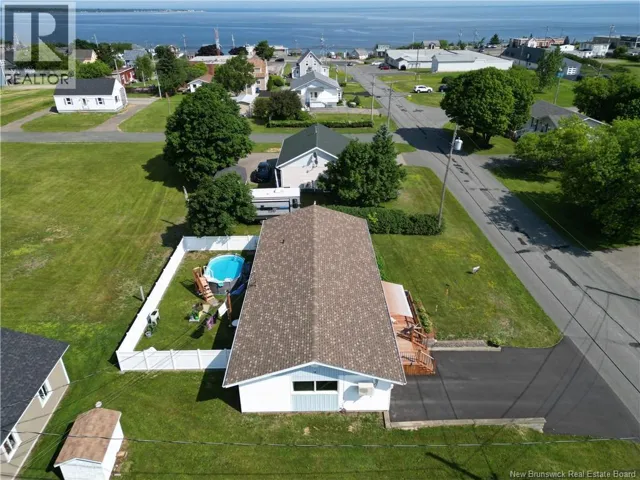 16 des Patriotes, Caraquet, New Brunswick E1W1B6
