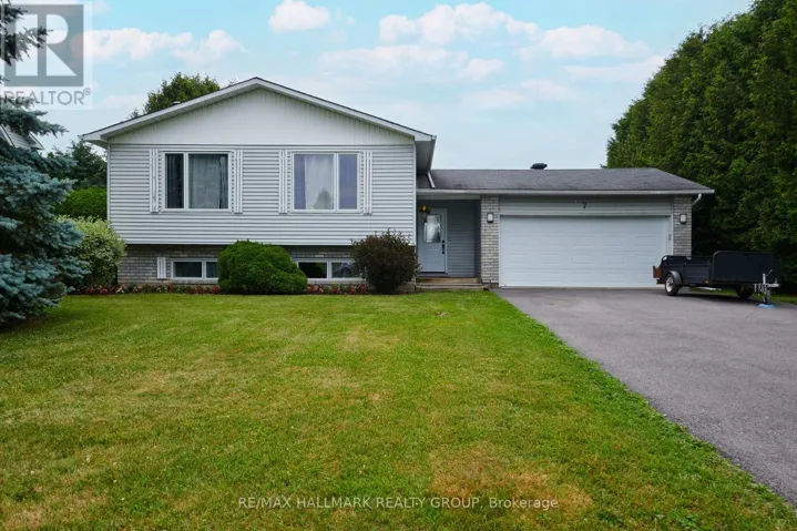 7 DAZE STREET, Russell, Ontario K0A1W0