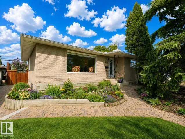 5832 114A ST NW, Edmonton, Alberta T6H3N1