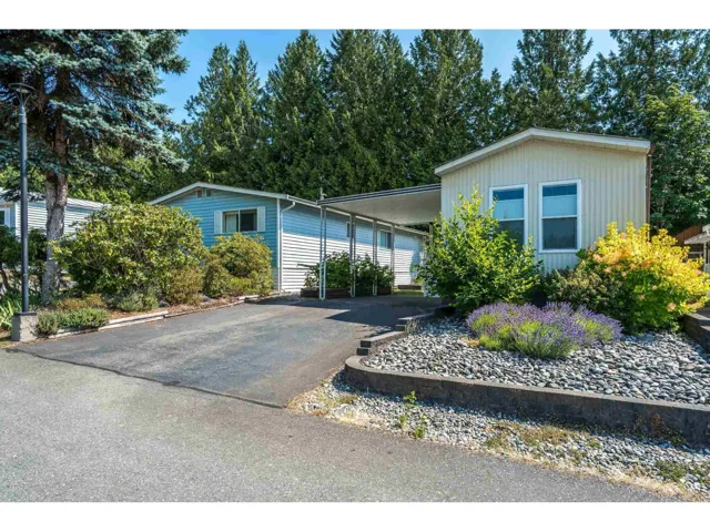 33 2315 198 STREET, Langley, British Columbia V2Z1Z1