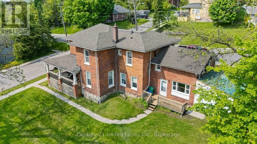 234 ANTRIM STREET, Peterborough (Town Ward 3), Ontario K9H3G4