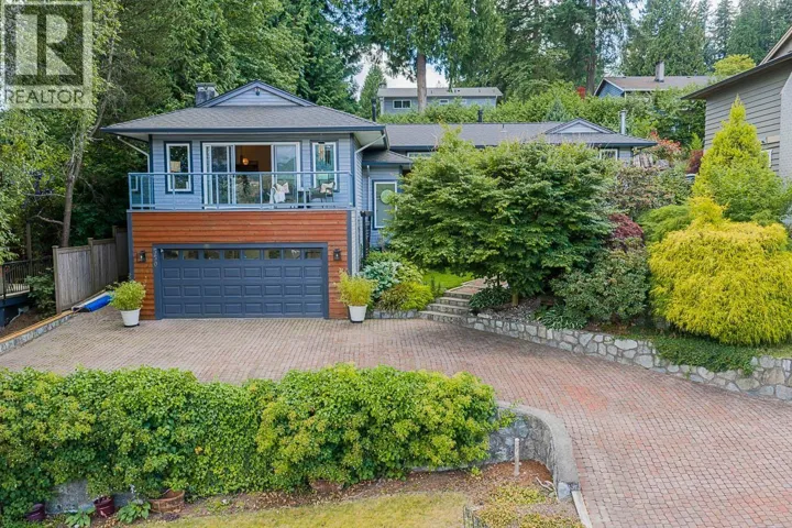 550 YALE ROAD, Port Moody, British Columbia V3H3K3