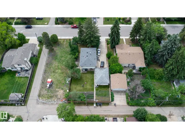 8316 73 AV NW, Edmonton, Alberta T6C0E2