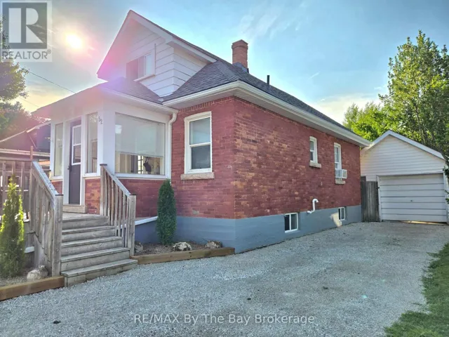 52 BERRY STREET, Meaford, Ontario N4L1V3