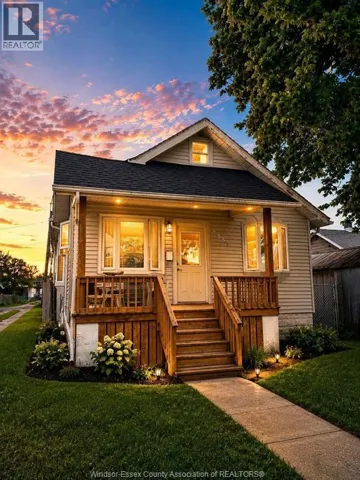 2382 Mercer STREET, Windsor, Ontario N8X3R3