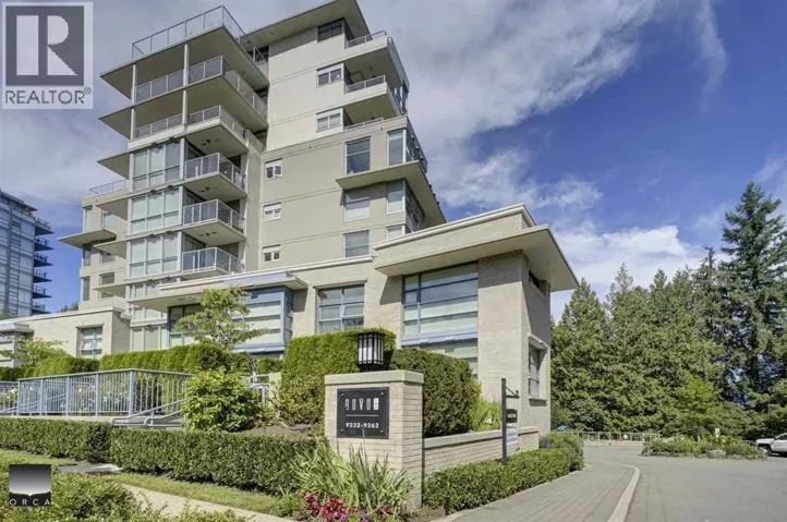 707 9232 UNIVERSITY CRESCENT, Burnaby, British Columbia V5A0C8