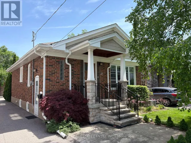 37 MAPLE AVENUE N, Mississauga (Port Credit), Ontario L5H2R9