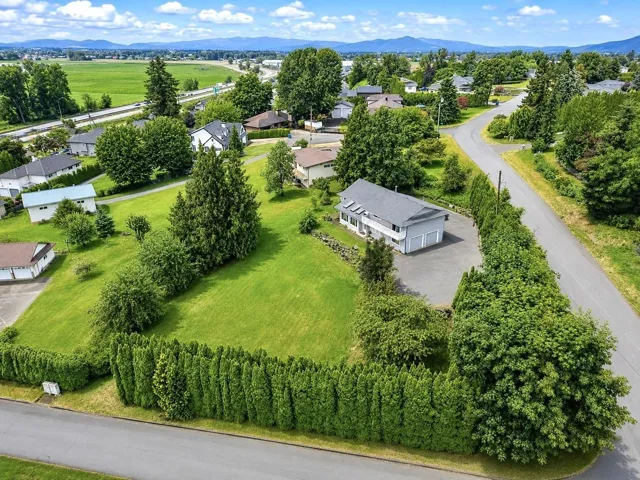 1783 EVERETT ROAD, Abbotsford, British Columbia V2S7S4
